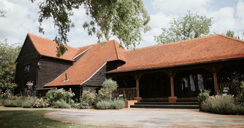 Image 1: Old Essex Barn