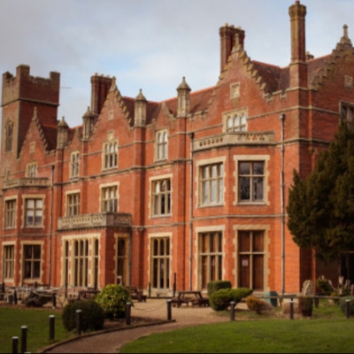 Hertfordshire Golf & Country Club Wedding Fair hosted by County Wedding Events